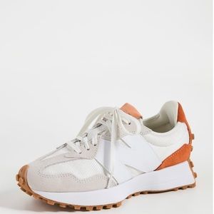 EUC Women’s New Balance 327 in Sea Salt Rust Oxide Sz 6